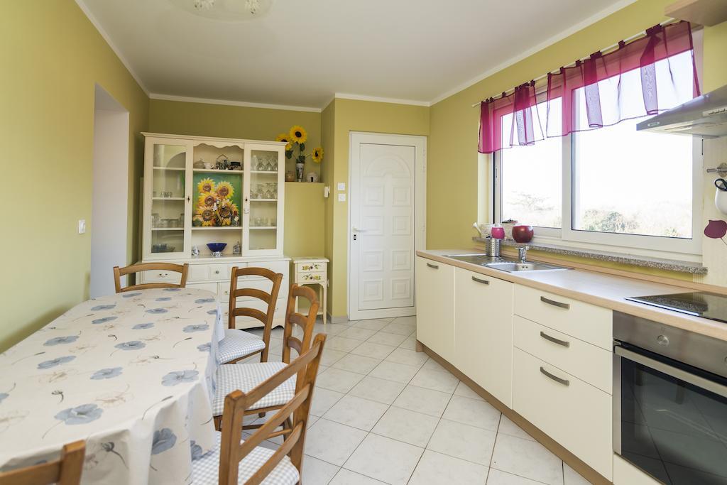 Apartments & Rooms Buoni Amici Murine Zimmer foto